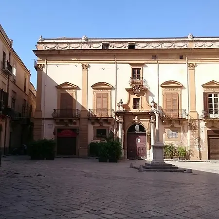 Appartamento Palazzo Sambuca *